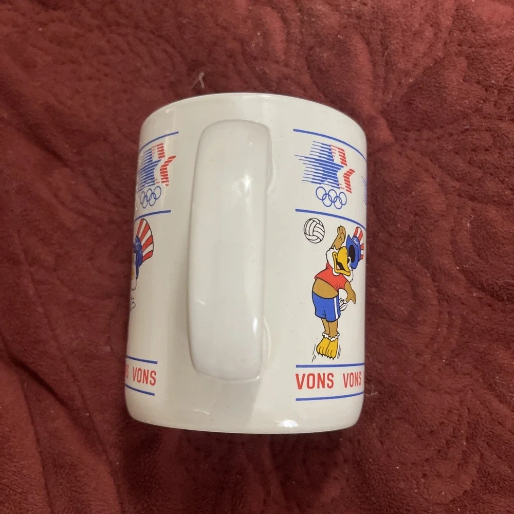 Vintage Coffee Mug Vons Stars in Motion, Sam the Olympic Eagle 1980-82 Papel T&F